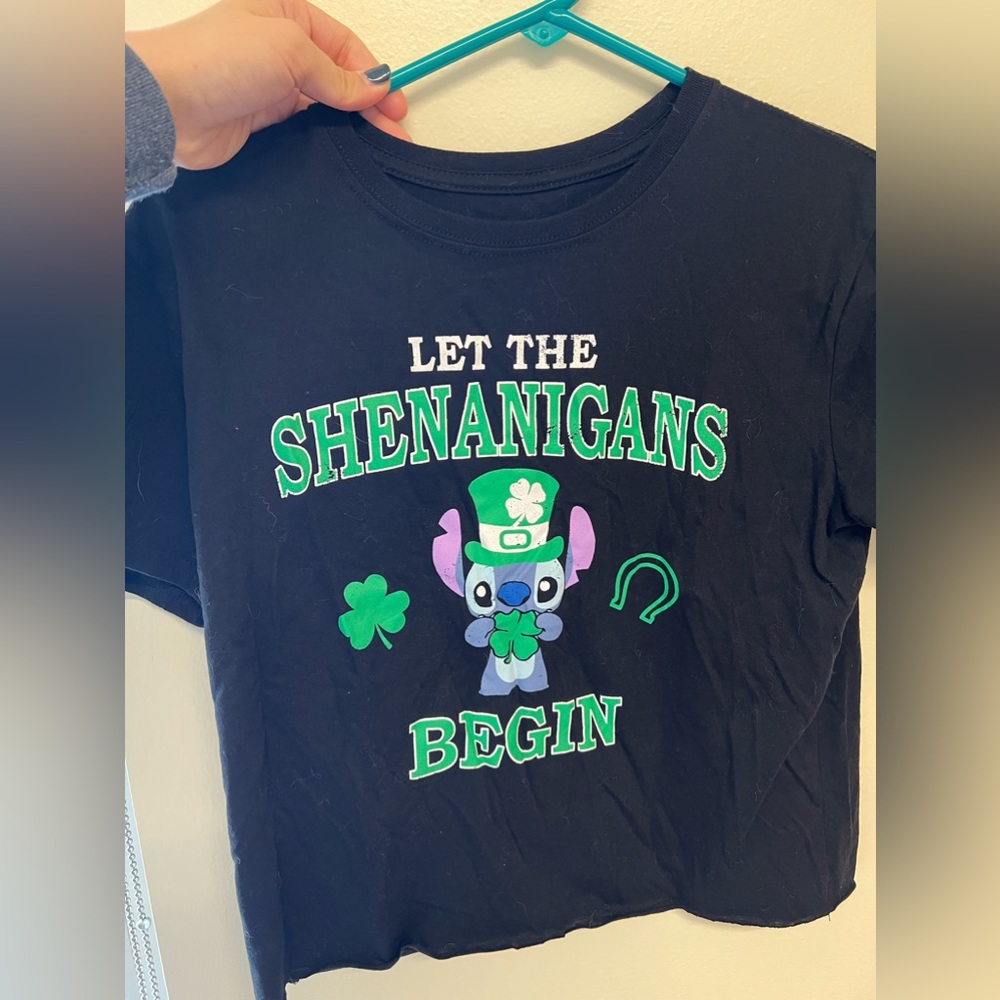 🎈St. Patrick’s Stitch graphic tee